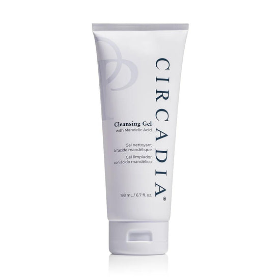 Witte tube Circadia Cleansing Gel with Mandelic Acid, 198 ml, met grijze en blauwe accenten en een witte dop.