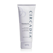 Witte tube Circadia Cleansing Gel with Salicylic Acid 198 ml met grijze en blauwe accenten.