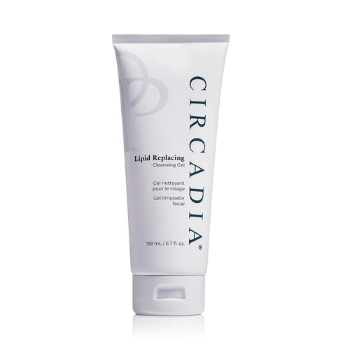 Fles Circadia Lipid Replacing Cleansing Gel 198 ml met witte pomp in een witte, strakke verpakking.