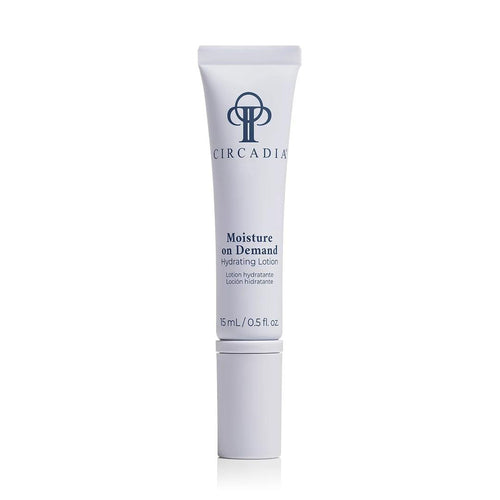 Witte tube met zwarte dop van Circadia Moisture On Demand 15 ml op een witte achtergrond.