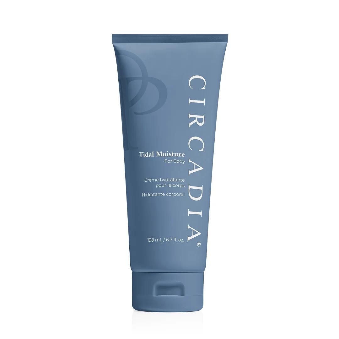 Witte fles met pomp van Circadia Tidal Moisture for Body 198 ml, een hydraterende bodylotion.